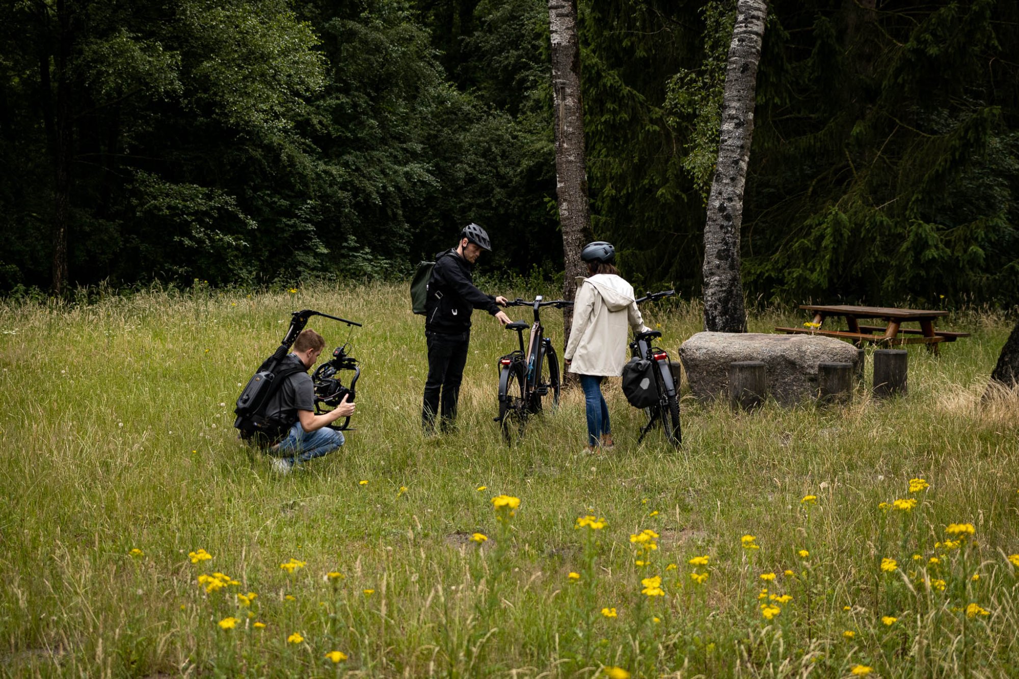 Werbefilm vs. Social Media – Crafted Film erklärt den Unterschied für Unternehmen, die auf professionelle Videoproduktion setzen